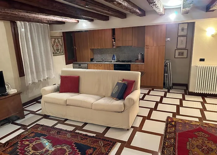 1 Ca'del Traghetto Family