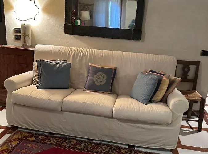 1 Ca'del Traghetto Family *